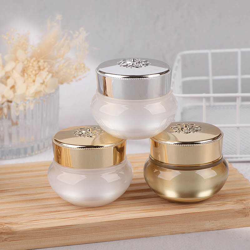 Acrylic Empty Travel Cream Jar - Luxury Skincare & Spa Reviews recension och pris