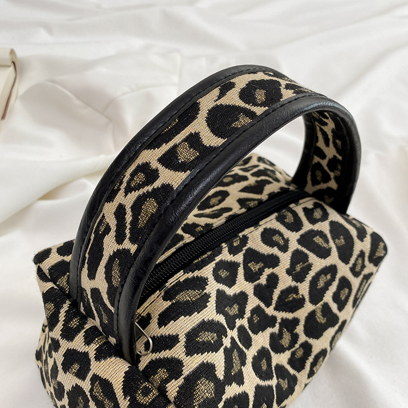 Leopard Makeup Bag Luxury  Lar - Luxury Skincare & Spa Reviews recension och pris