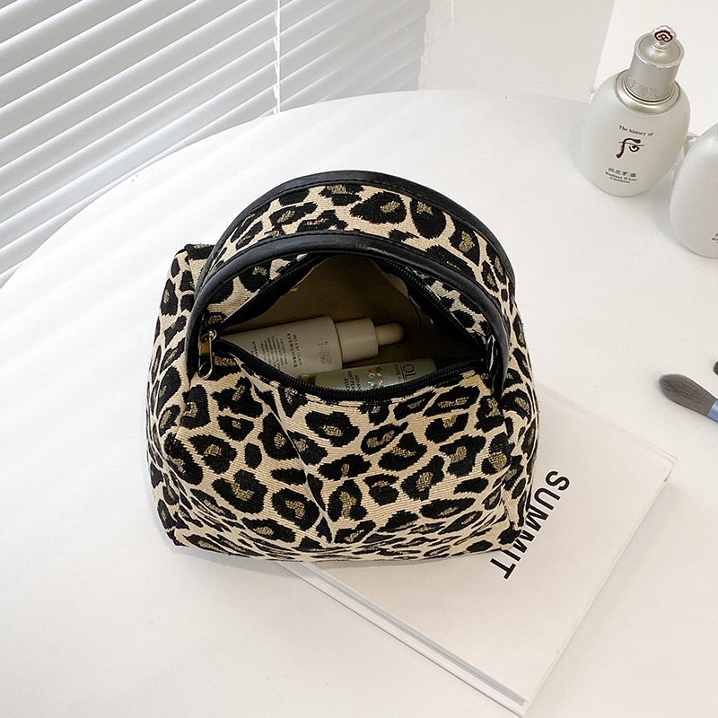Leopard Makeup Bag Luxury  Lar - Luxury Skincare & Spa Reviews recension och pris